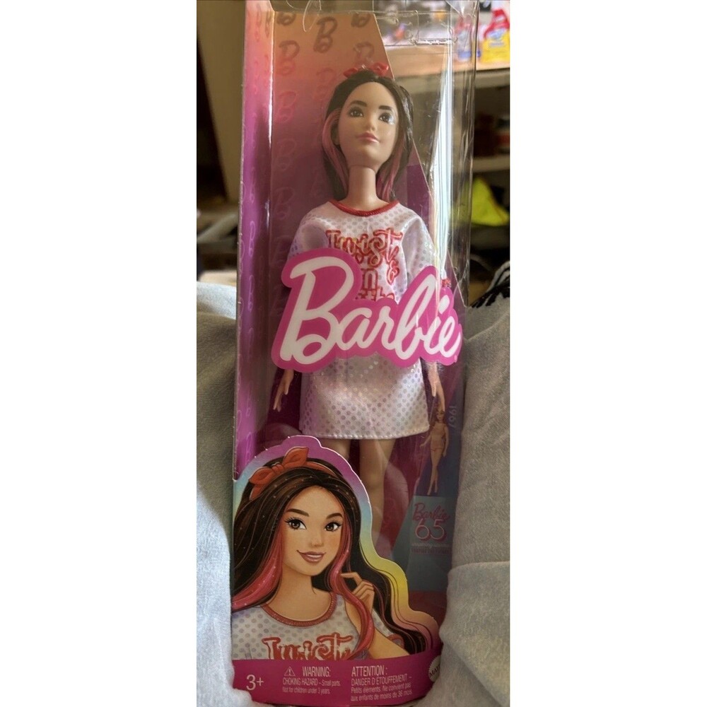 Barbie Fashionistas #214 Fashion Doll, Black Wavy Hair Twist ‘n’ Turn Mesh Dress